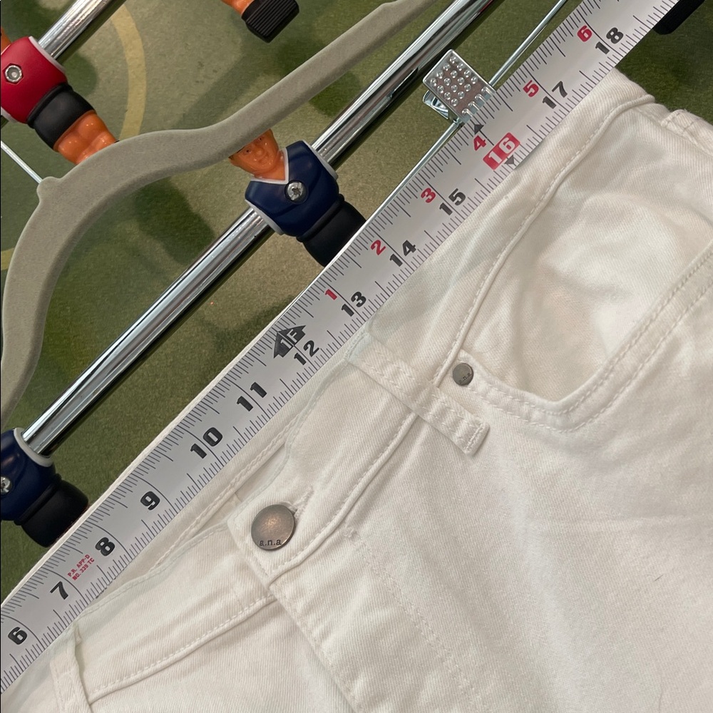 a.n.a High-Rise Flare White Jeans 16 Tall 31” Inseam pockets front and back - Picture 8 of 15